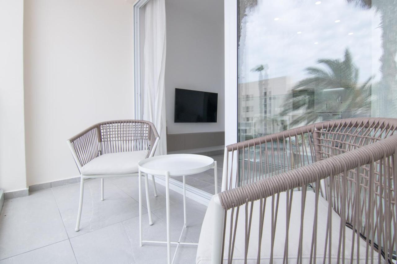 Phaedrus Living Seaview Modern Flat Limnaria 134 Apartment Paphos ภายนอก รูปภาพ